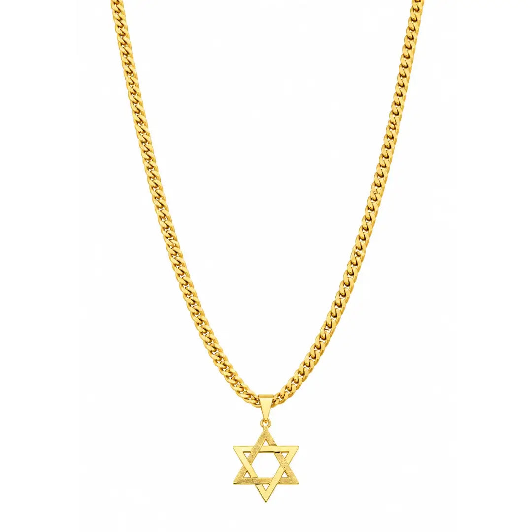 Foto de produto em fundo branco destacando o Colar Masculino Corrente Grumet Dupla Com Pingente Estrela de Davi Banhada a Ouro 18k por inteiro.