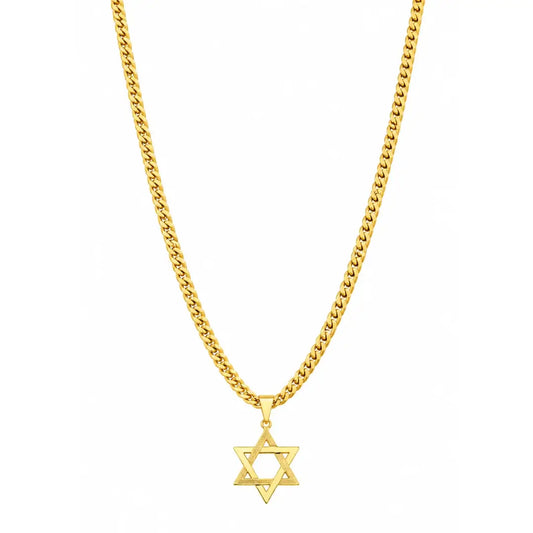 Foto de produto em fundo branco destacando o Colar Masculino Corrente Grumet Dupla Com Pingente Estrela de Davi Banhada a Ouro 18k por inteiro.