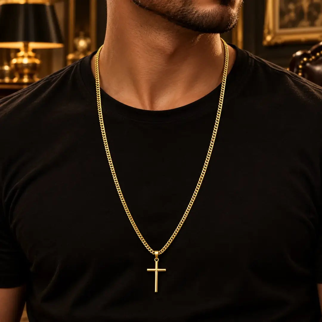 Homem usando colar masculino Grumet Dupla com pingente Cruz Palito