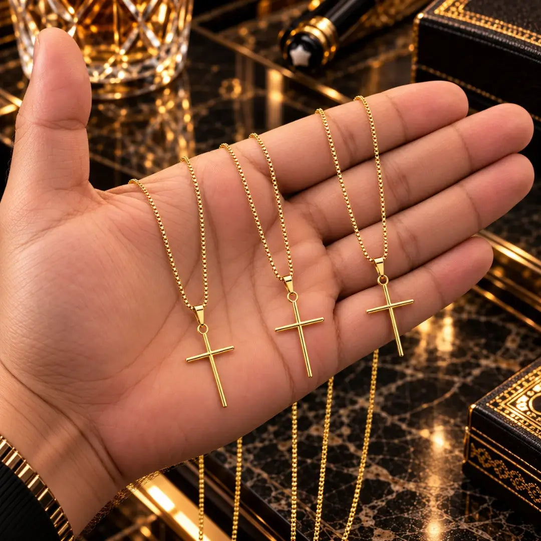 Pingente Cruz Palito dourado de 2,7cm para colar masculino