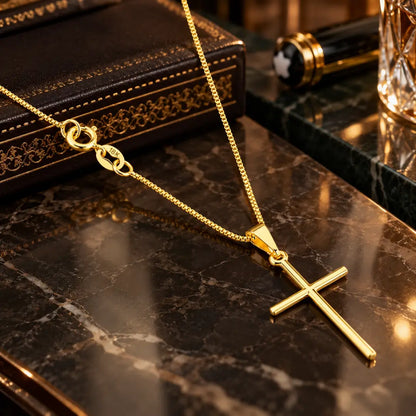 Acabamento dourado do colar masculino Cruz Palito