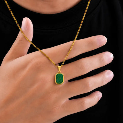 Colar masculino dourado com pingente verde Bravanni