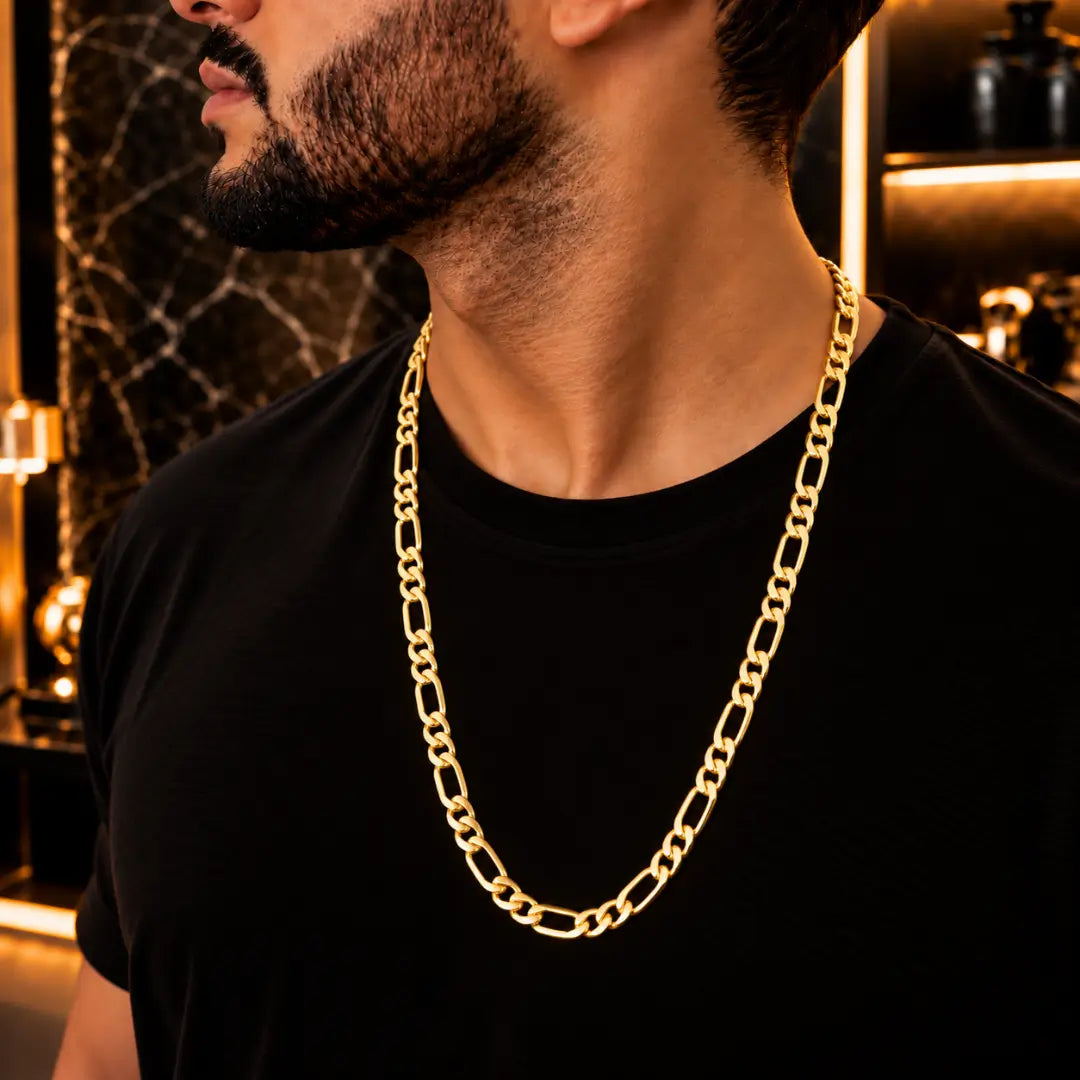 Cordão Masculino 3x1 6mm dourado no pescoço