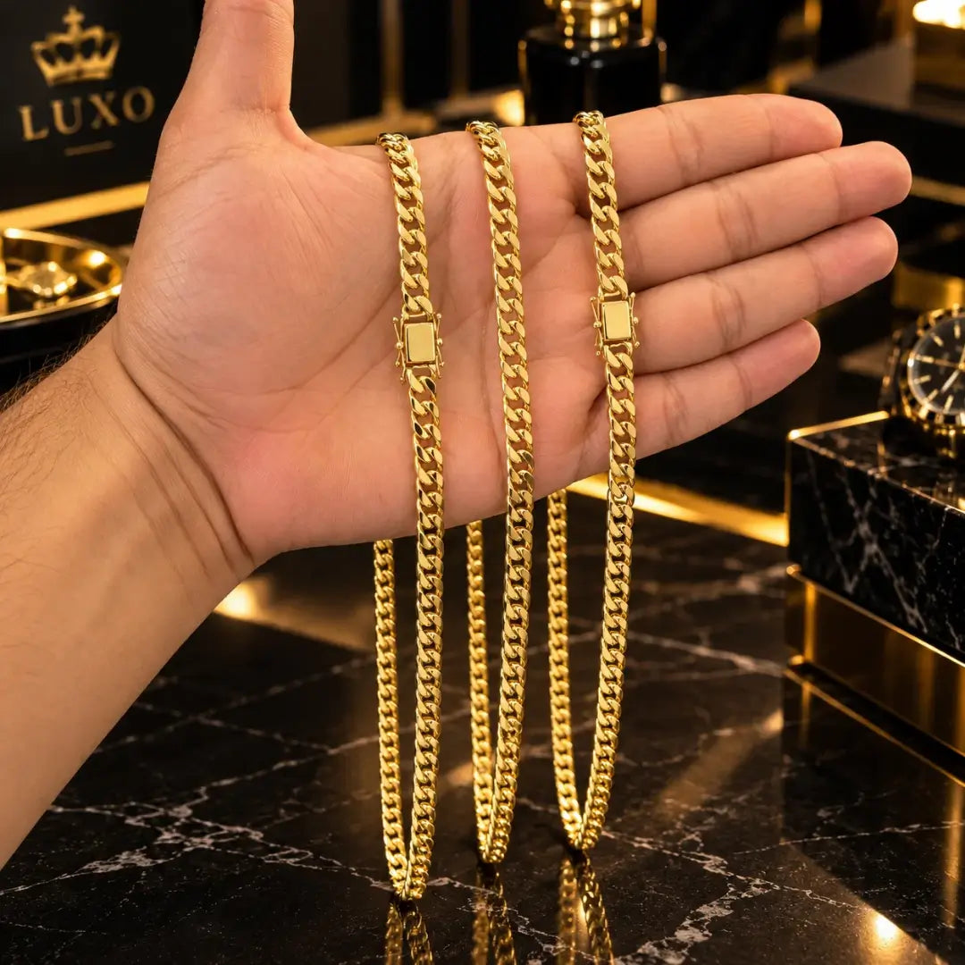 Acabamento dourado da Corrente Masculina Grumet Dupla banhada a ouro 18K