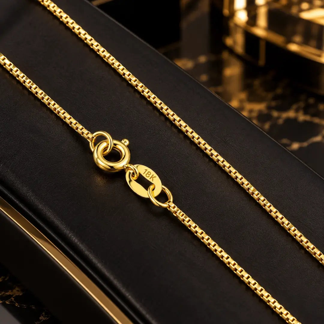Acabamento dourado da Corrente Veneziana Masculina banhada a ouro 18K