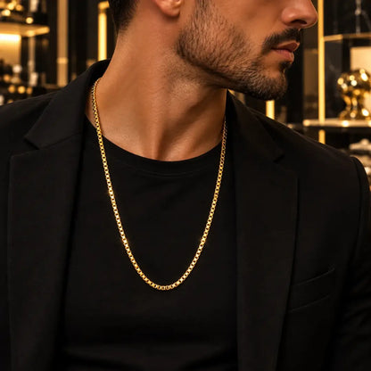 Corrente Veneziana Masculina 1mm dourada no pescoço