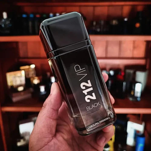 Perfume-Masculino-212-VIP-Black-Carolina-Herrera-Eau-De-Parfum