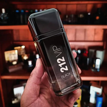 Perfume-Masculino-212-VIP-Black-Carolina-Herrera-Eau-De-Parfum