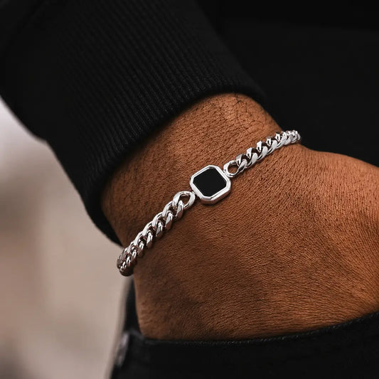 Pulseira masculina de aço inoxidável 5mm no pulso